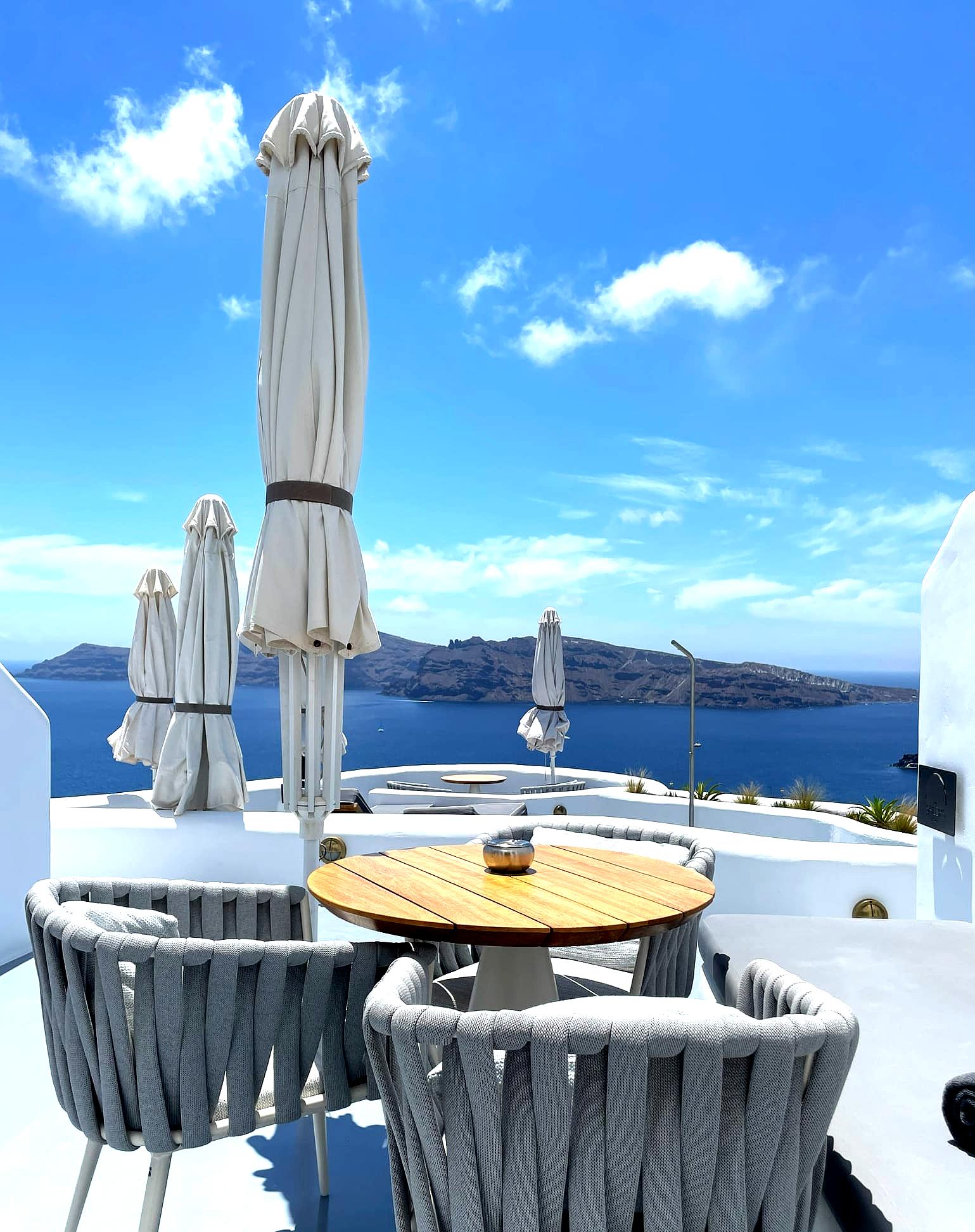 IKIES Santorini